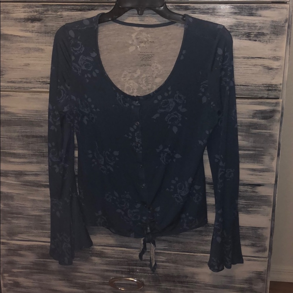 Arizona top